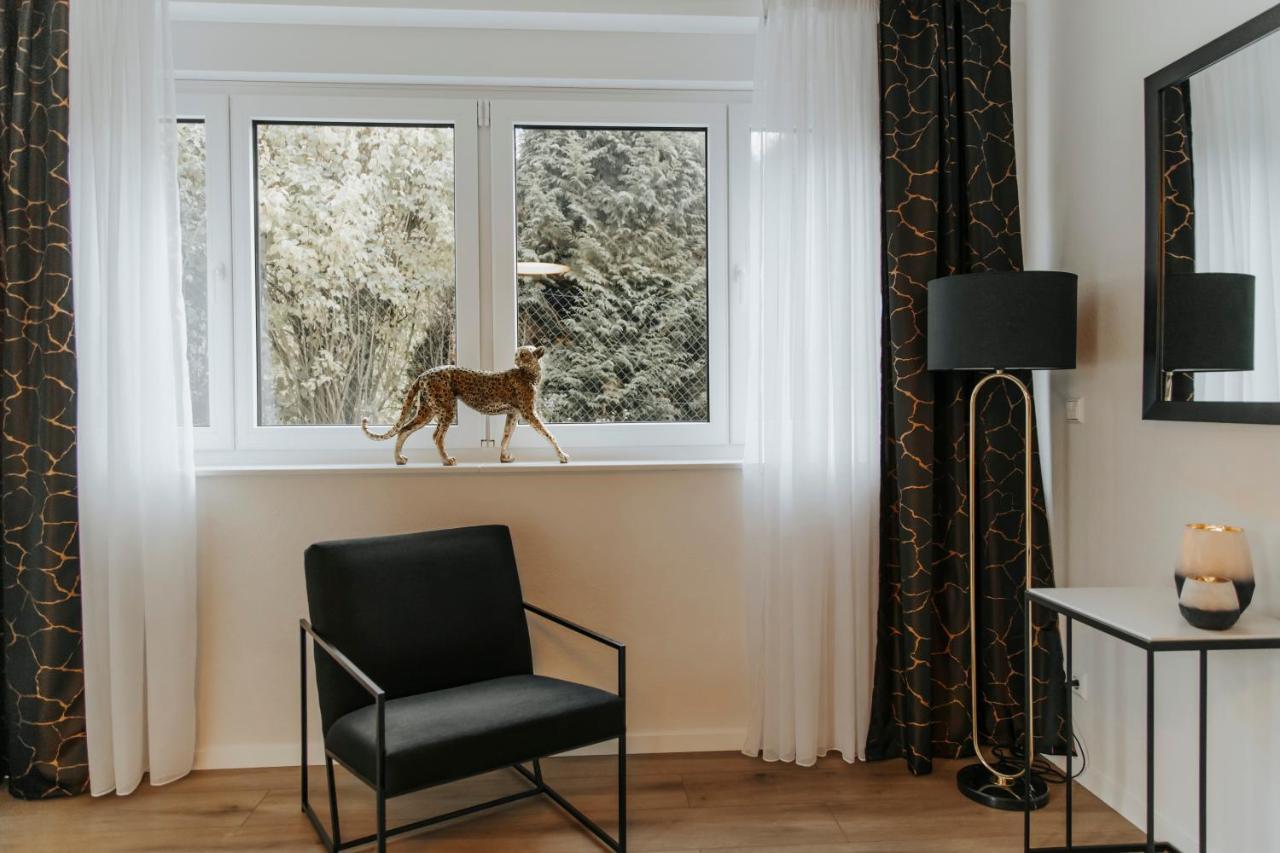 BlumenRaum - Ferienwohnung In Karlsruhe Extérieur photo