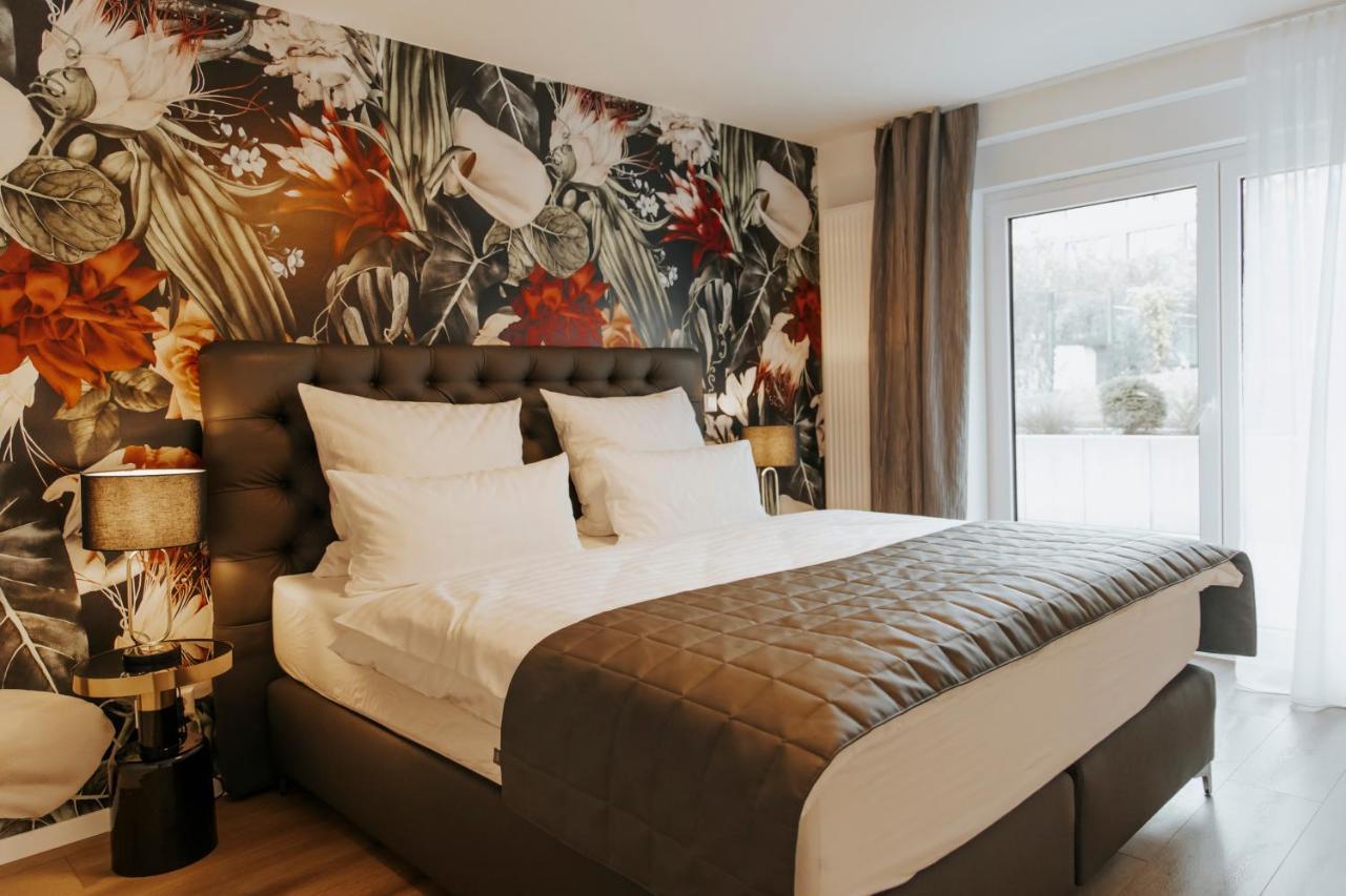 BlumenRaum - Ferienwohnung In Karlsruhe Extérieur photo