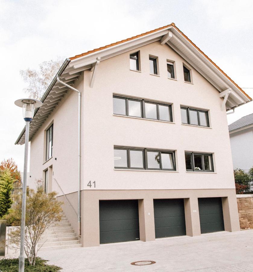BlumenRaum - Ferienwohnung In Karlsruhe Extérieur photo